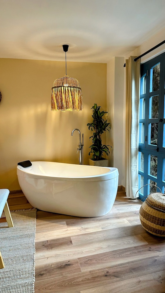 Luum Boutique hotel 33/50
