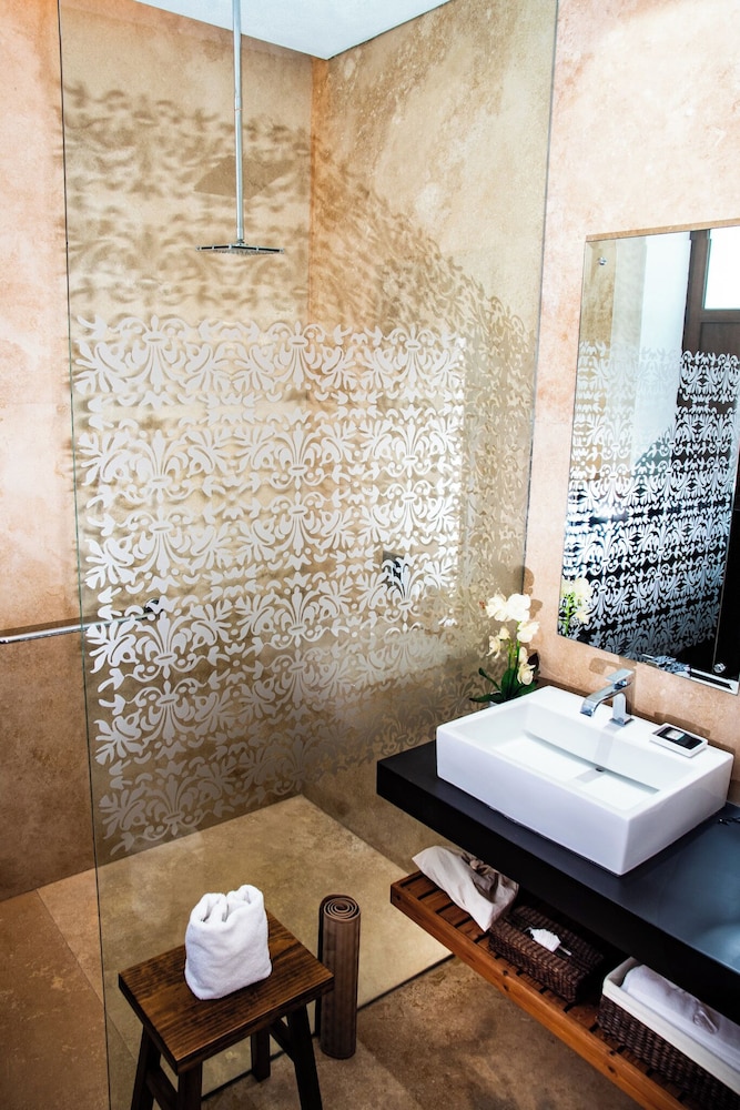 Casa Madero Hotel Boutique 70/73