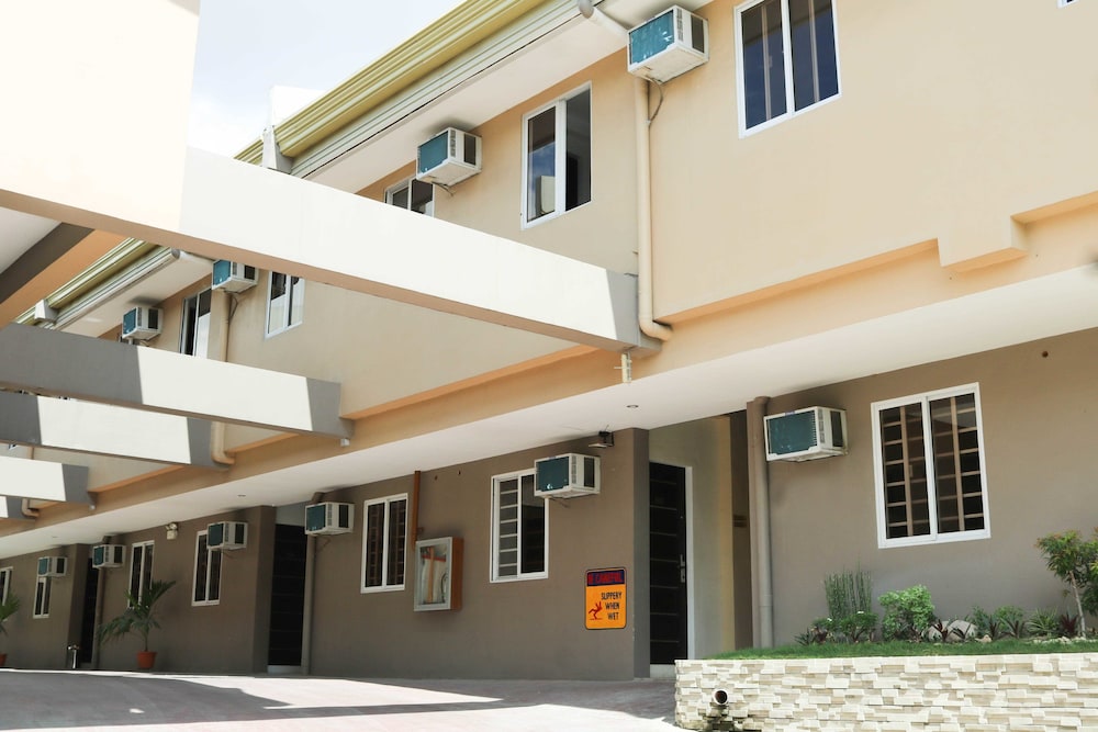 RedDoorz at Grand Apartelle Hernan Cortes Cebu 5/38