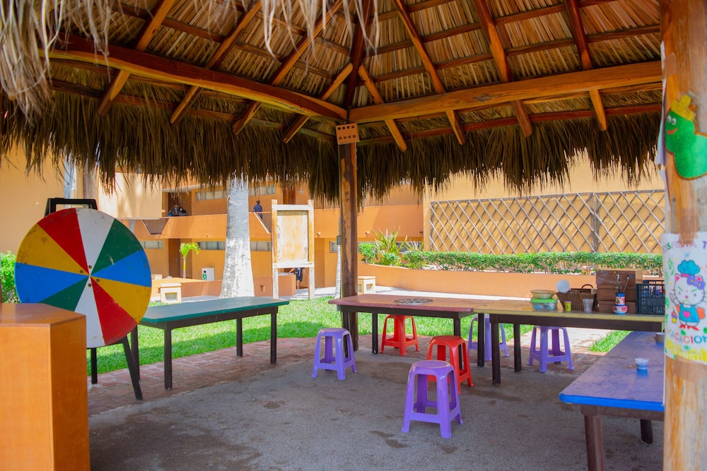 Costa De Oro Beach Hotel 29/50