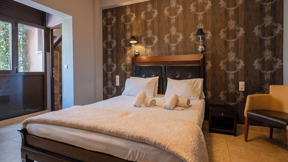 Toti Boutique Rooms 34/55