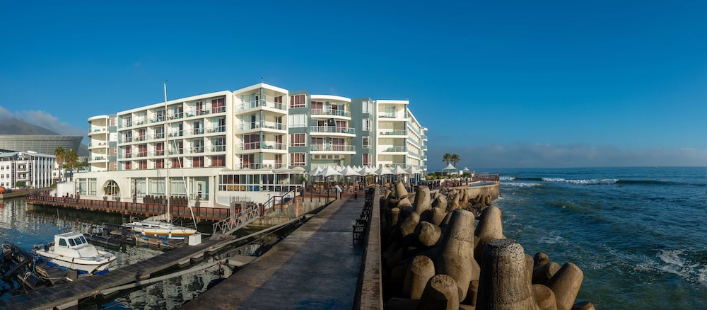 Radisson Collection Hotel, Waterfront Cape Town 2/44