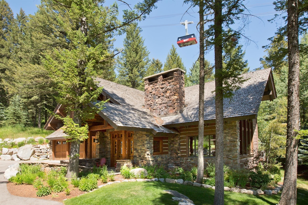 Teton Private Residences 41/50