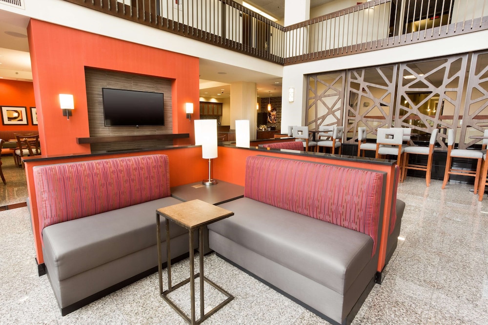 Drury Inn and Suites St Louis Airport 31/49