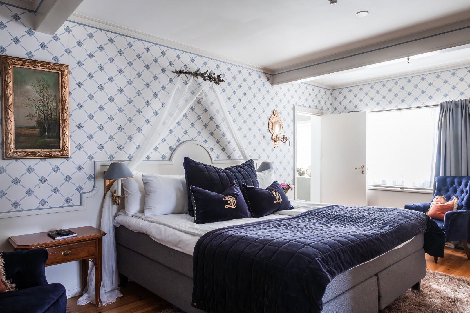 Historical, Suite