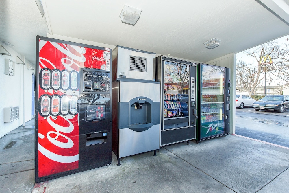 Motel6 Hayward, CA – Silicon Valley Gateway 39/61