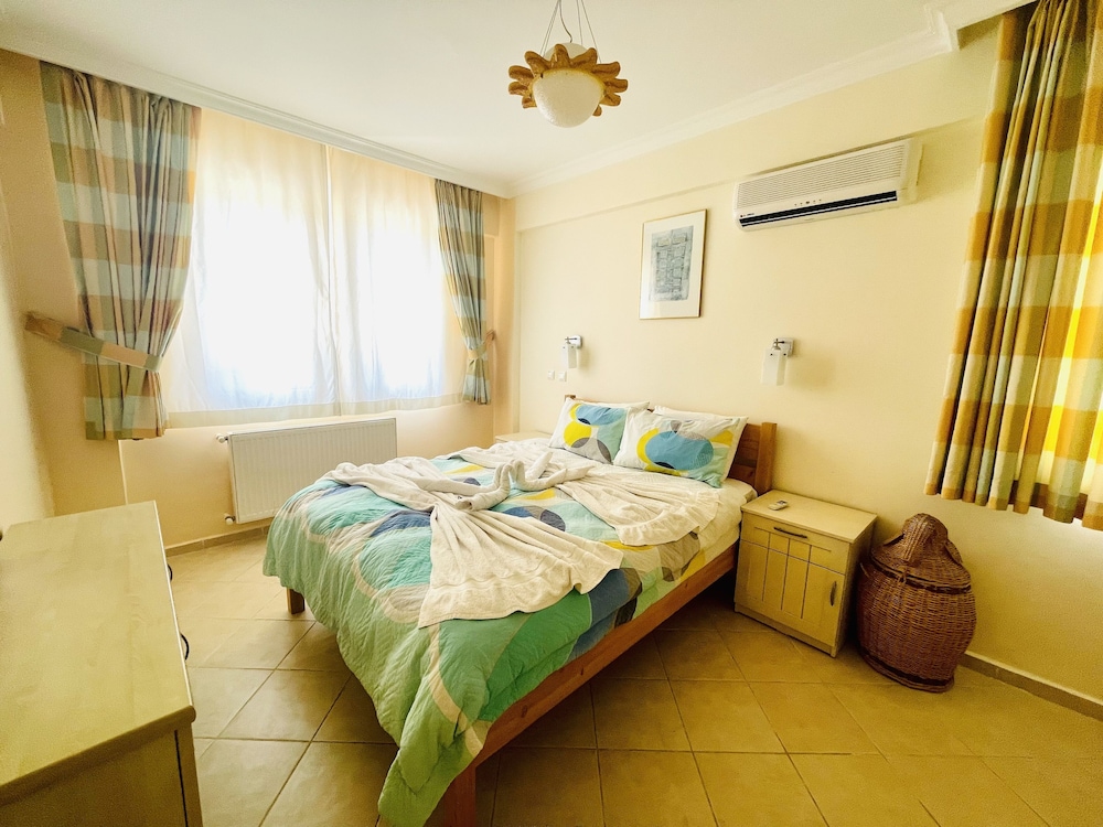 Mountain Valley Apart Hotel & Villas 14/50
