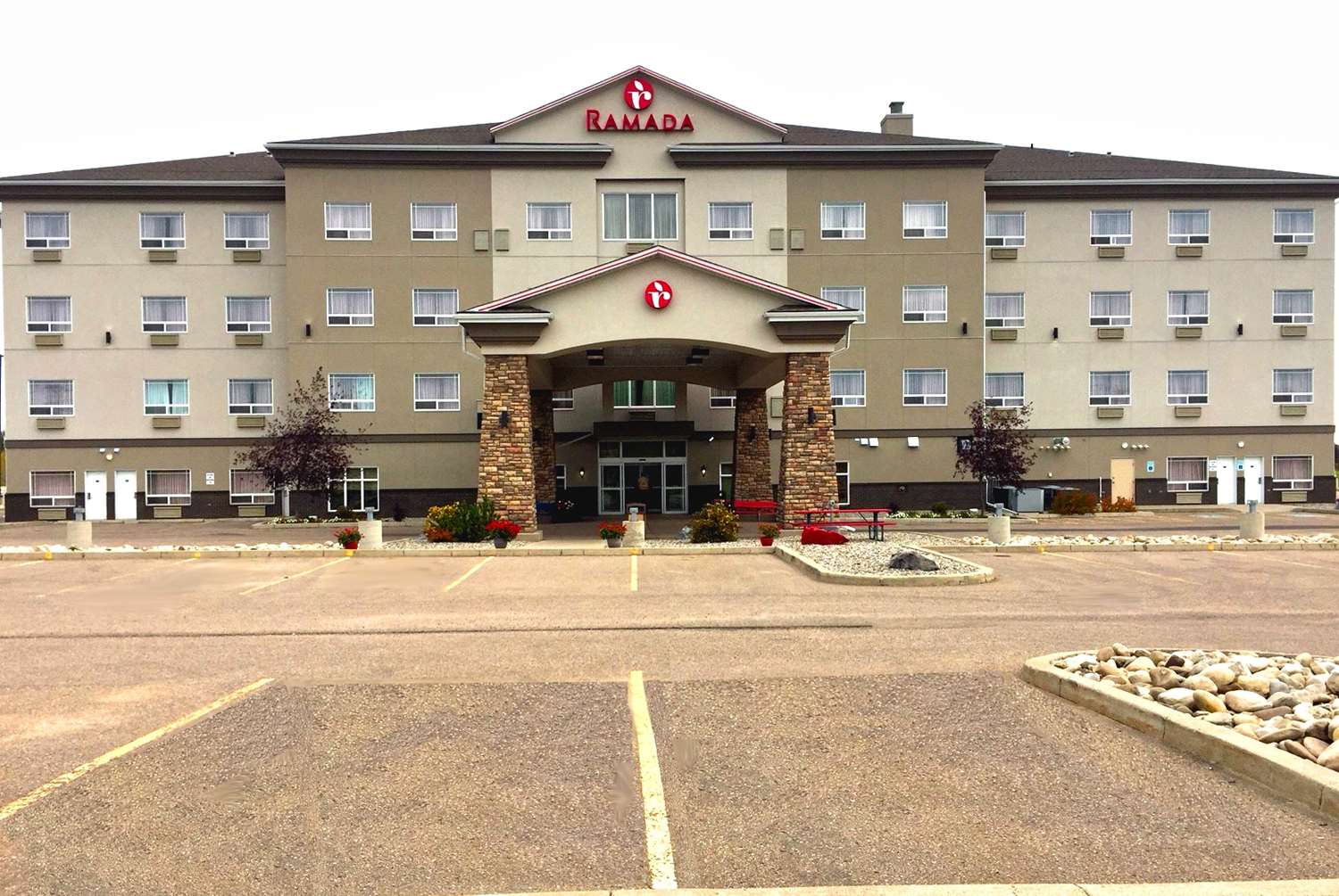 Ramada Lac La Biche 52/56