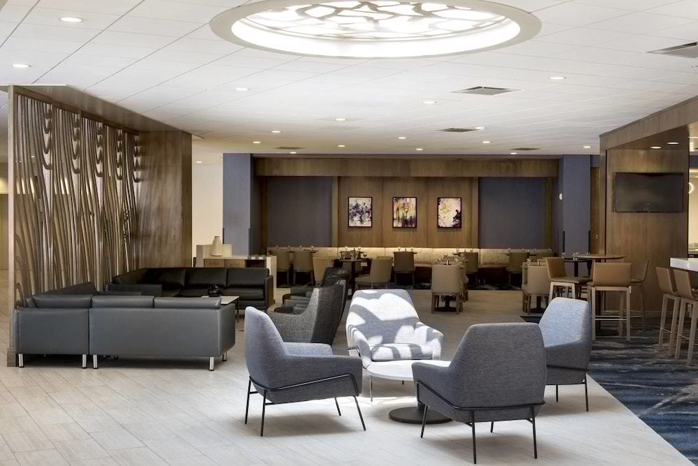 Delta Hotels By Marriott Utica 4/57