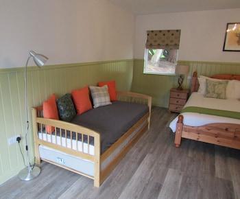Premium, Lodge, Apartment, King Bed, Garden View