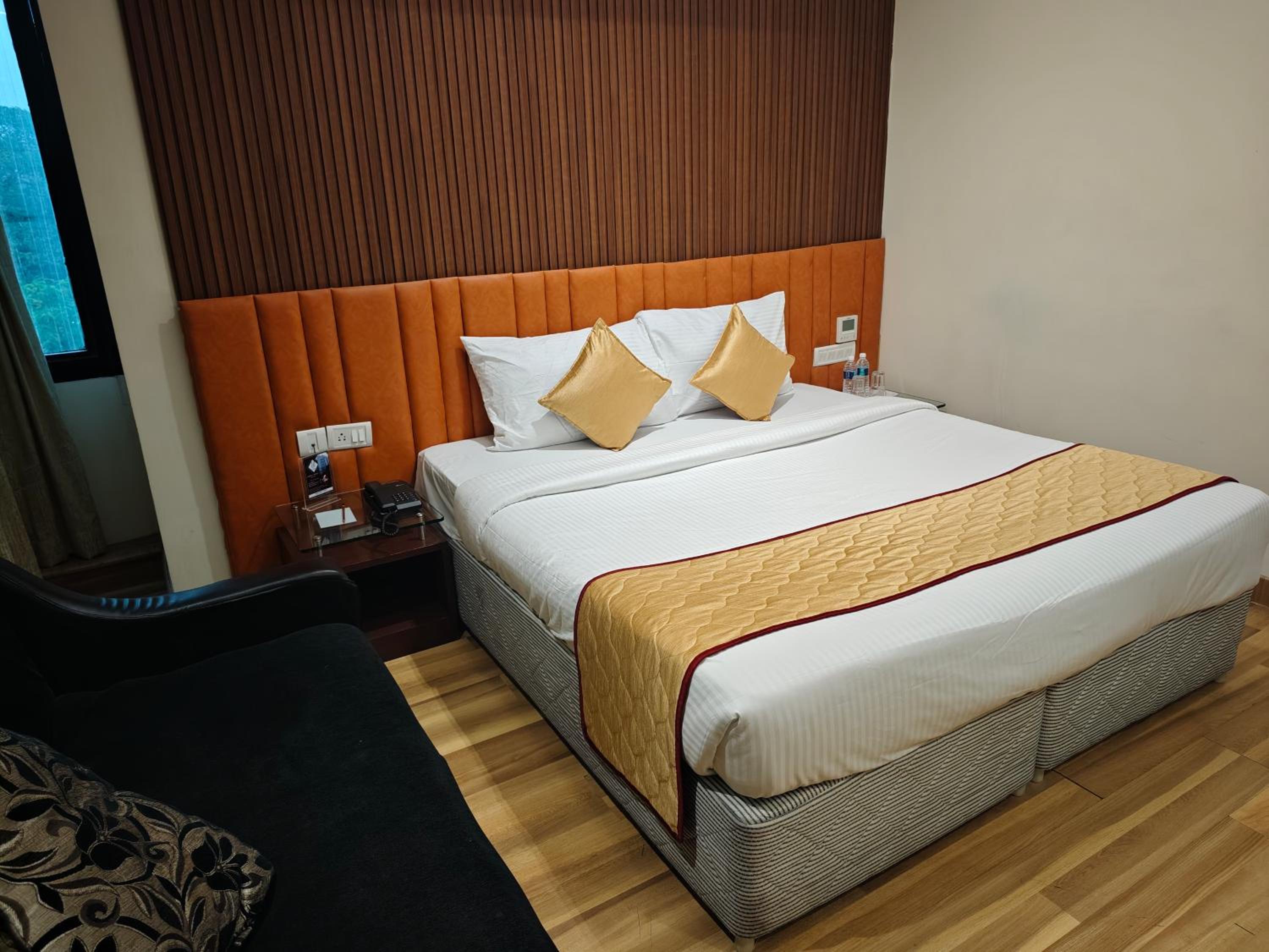 Hotel Esthell 18/38