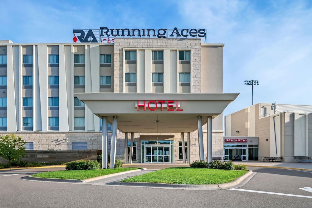 Running Aces Hotel & Casino, Trademark Collection by Wyndham 6/73