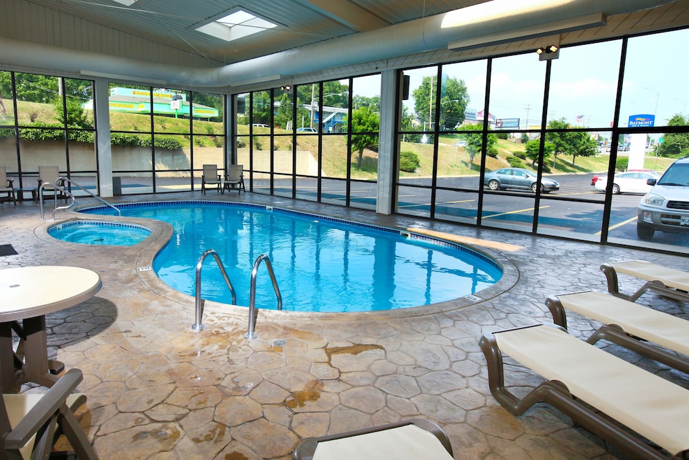 Baymont by Wyndham Branson - On the Strip 5/57
