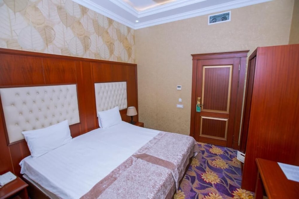Clover Hotel Baku 16/50