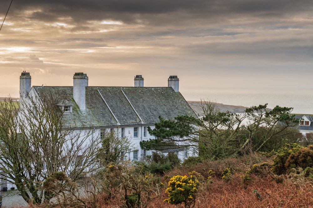 South Stack Coastal Retreats 40/50