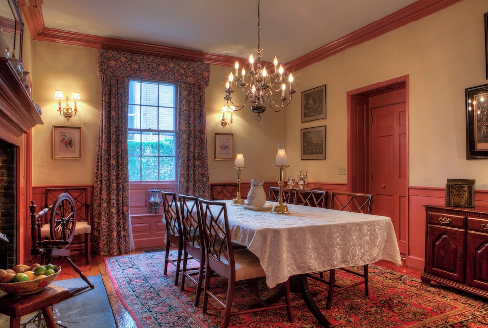 Francis Malbone House Inn 35/50