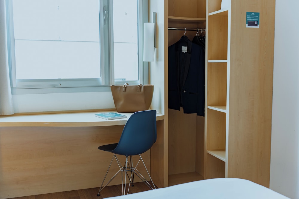 Ibis Barcelona Plaza Glories 22 66/75