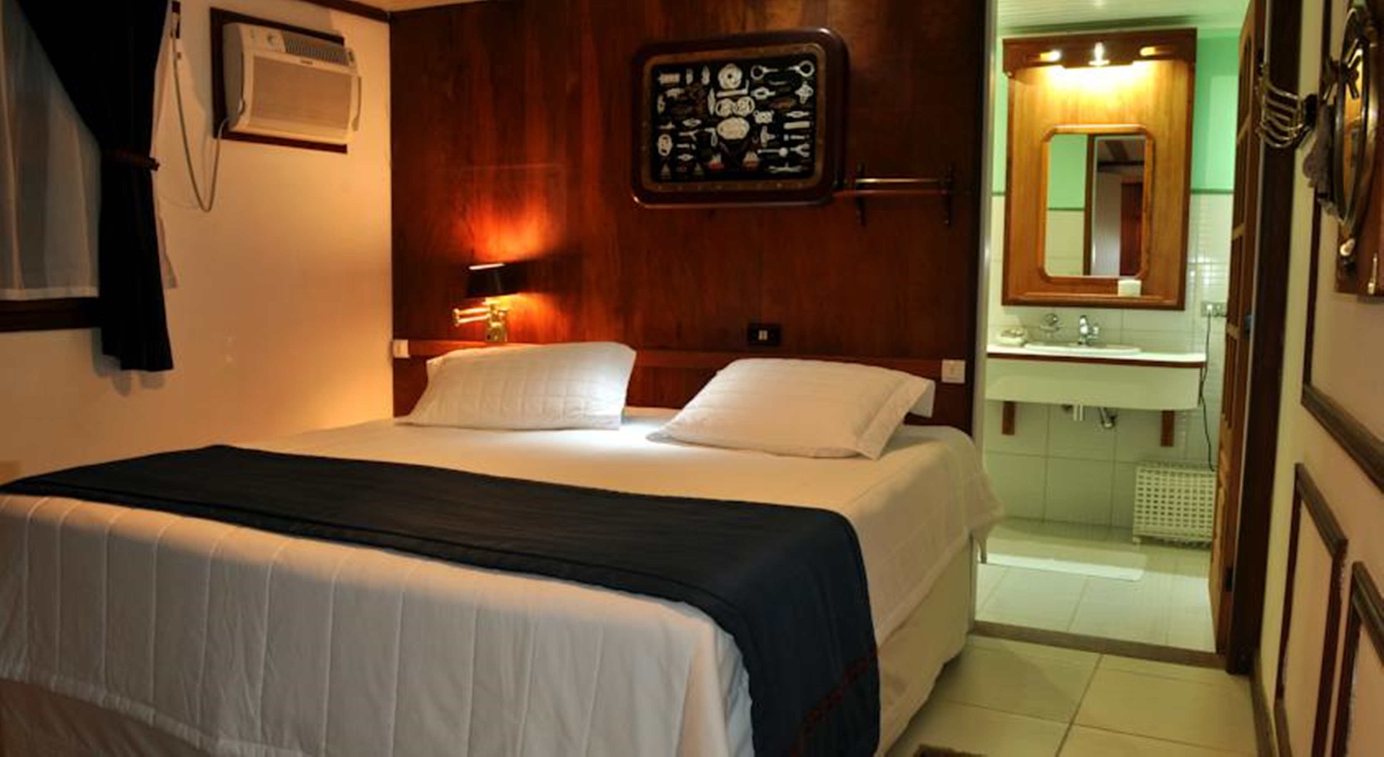 DELUXE, SUITE, DOUBLE BED