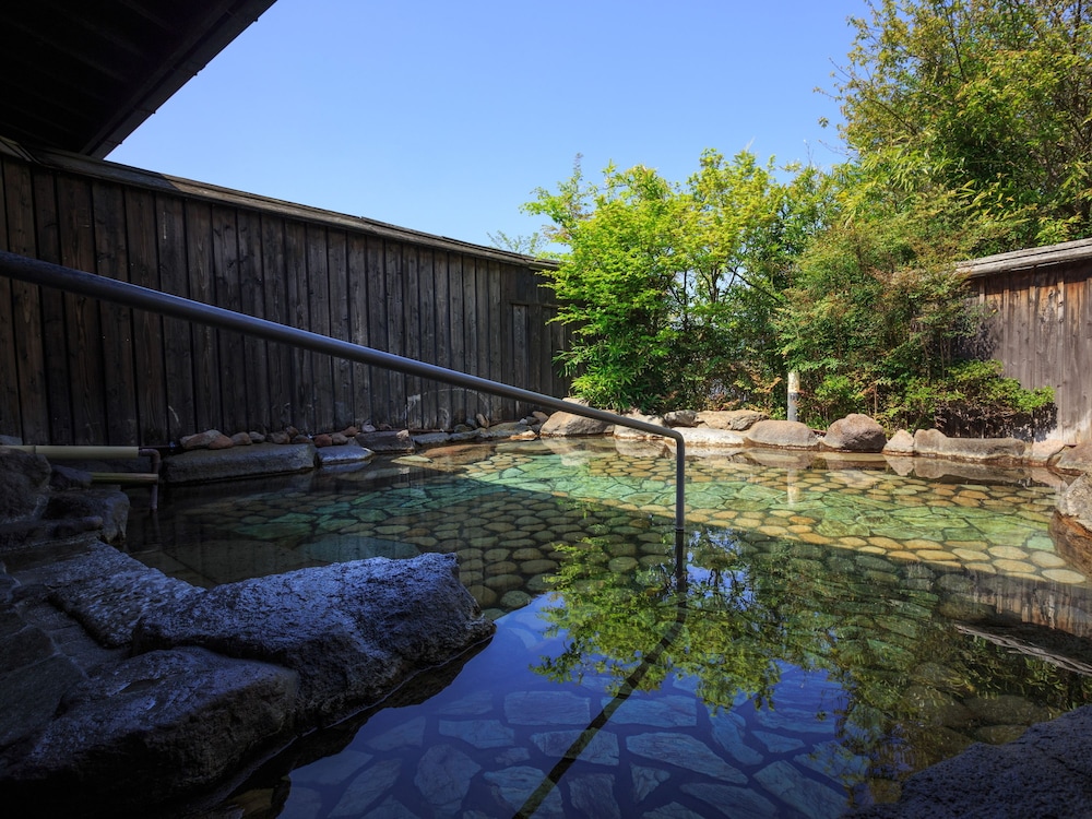 Yufuin Baien Garden Resort (ex Ryokan Baien) 22/47