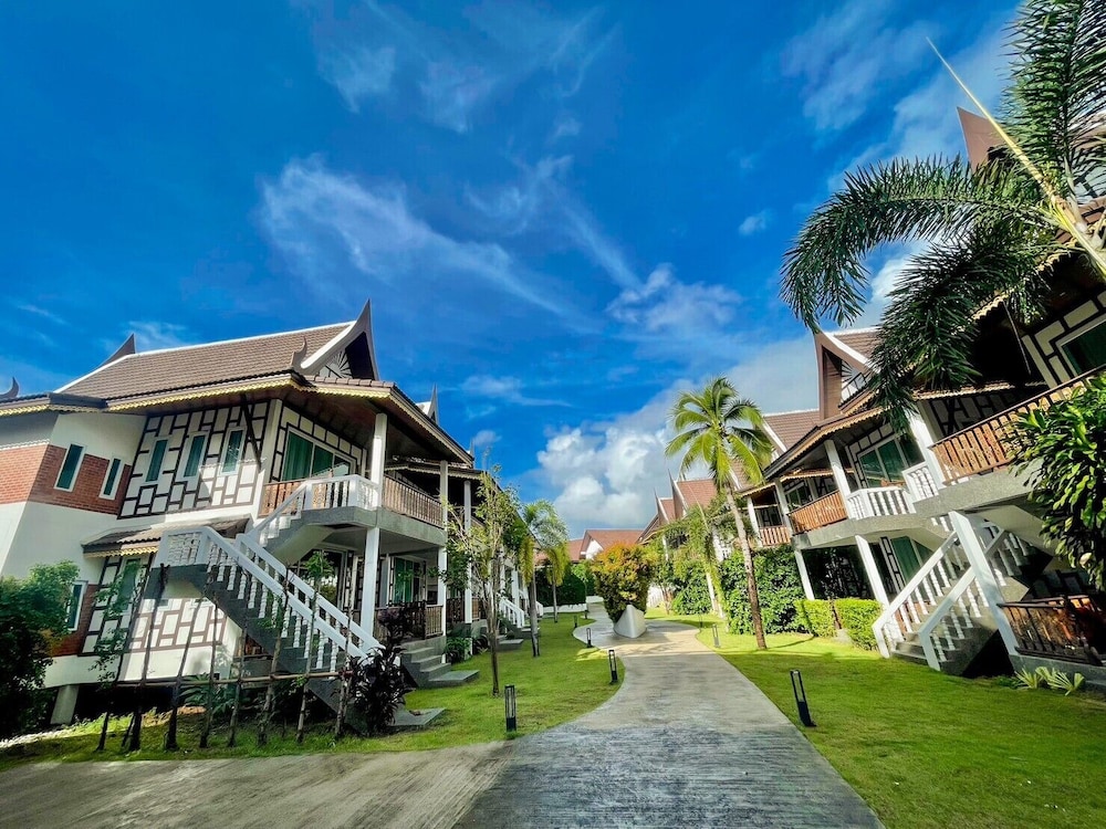 Aura Samui Best Beach Hotel in KOH SAMUI