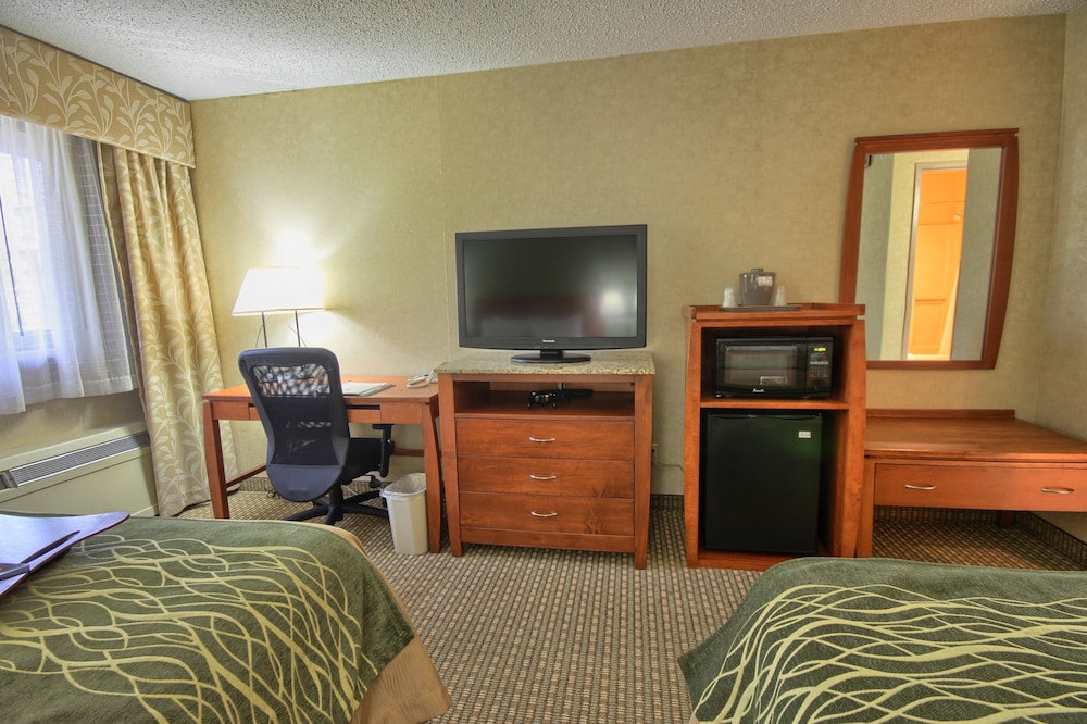Spark by Hilton Dearborn Detroit 13/31