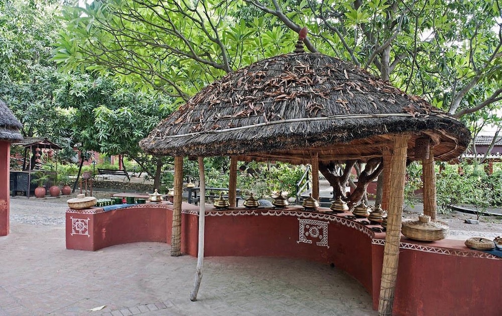 WelcomHeritage Maharani Bagh Orchard Retreat 9/47