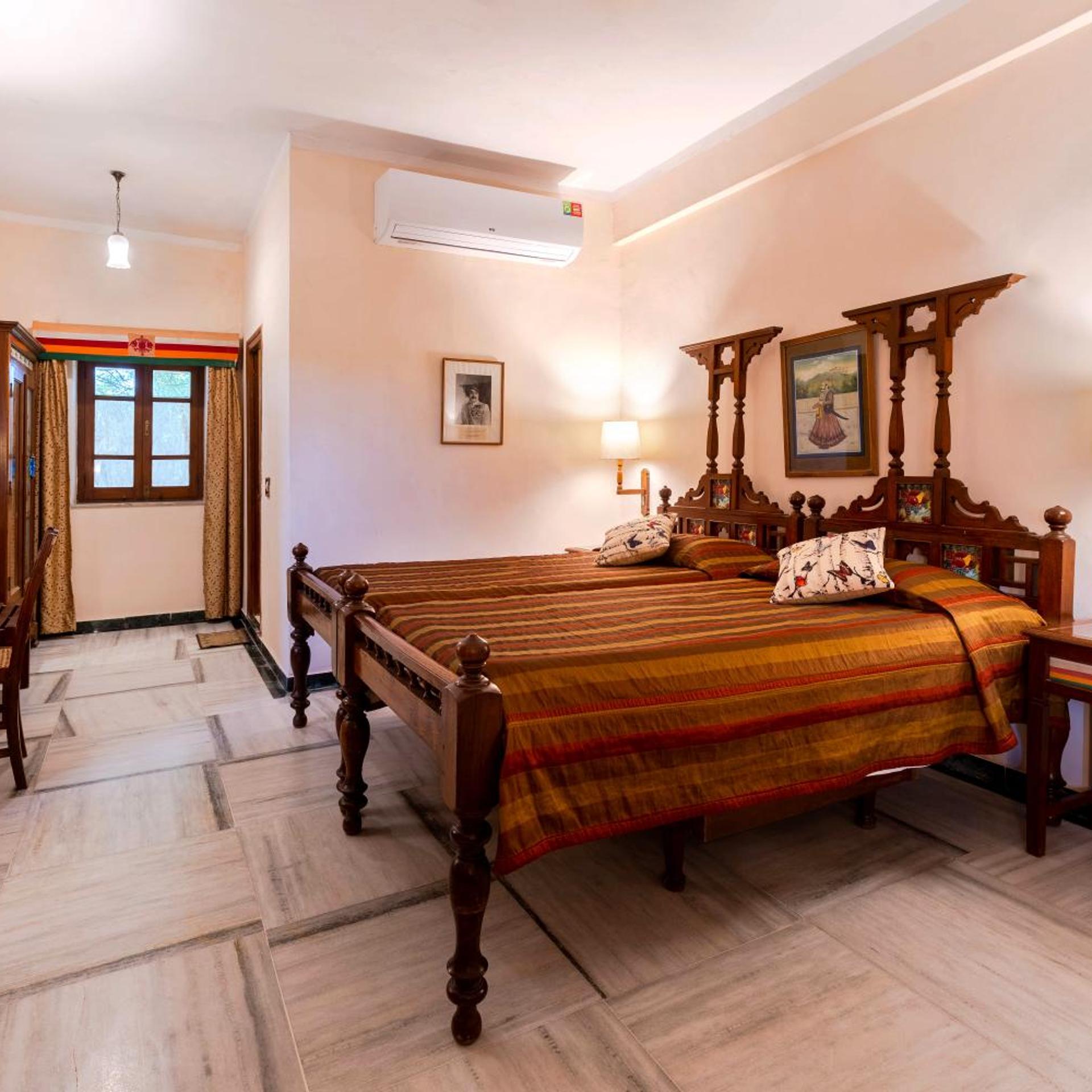 KARNI BHAWAN 9/54