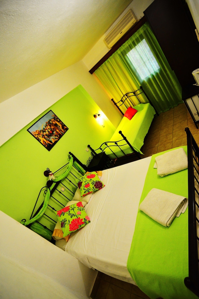Olympos Pension 14/50