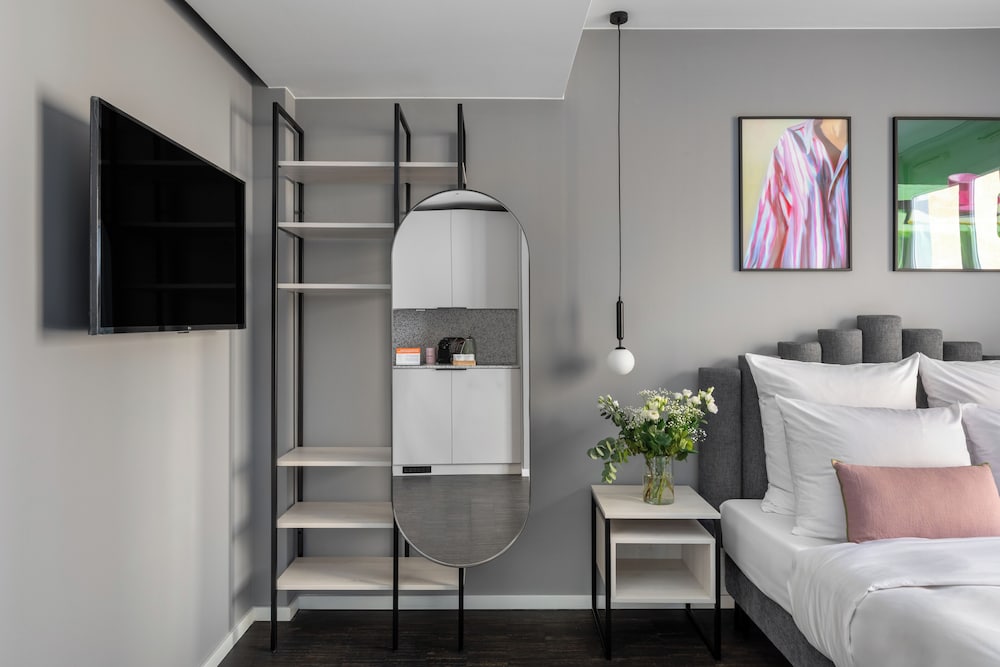 Medium, Studio, Queen Bed, Kitchenette, Numa | Boxer Rooms & Apartments 6/10