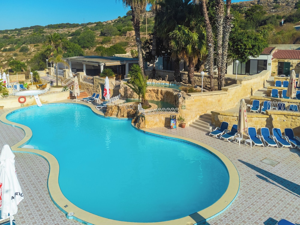 Xemxija Bay Hotel (ex Porto Azzurro) 56/66