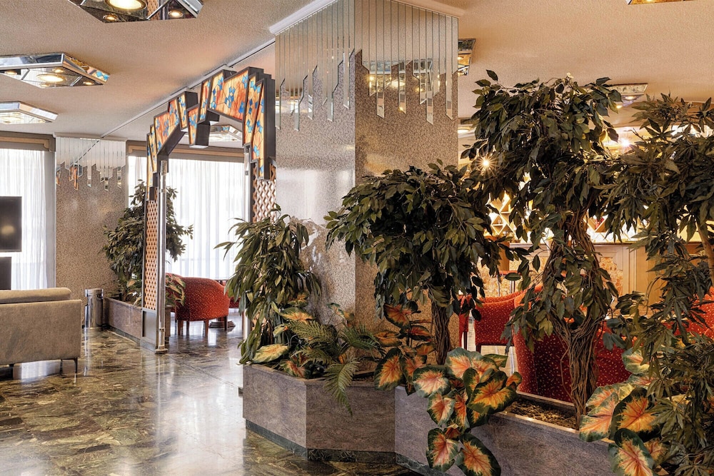 Xenophon Hotel 47/77