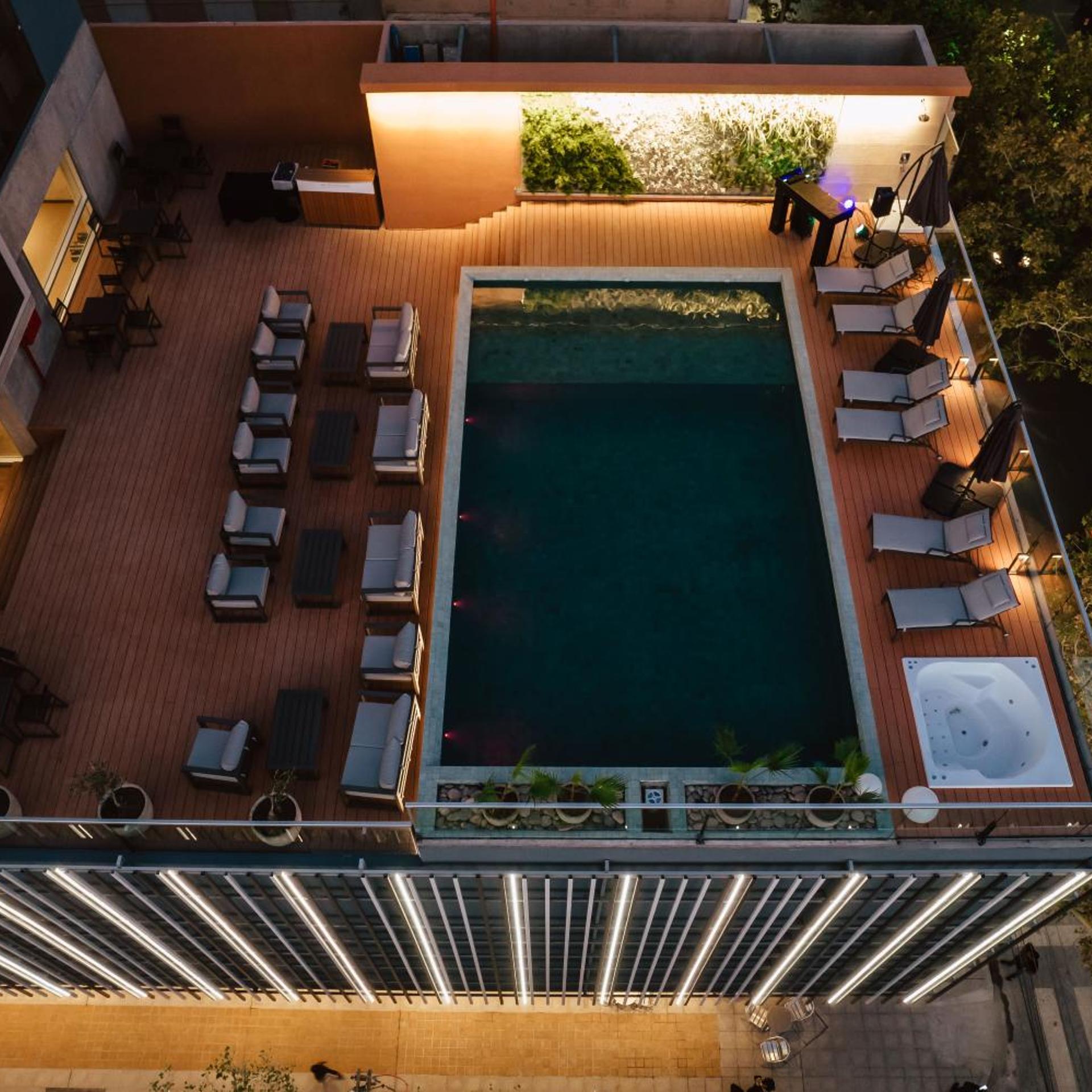 Del Bono Central Hotel 3/48