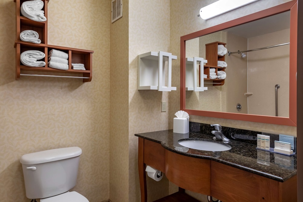 Hampton Inn Norco Corona Eastvale 23/59