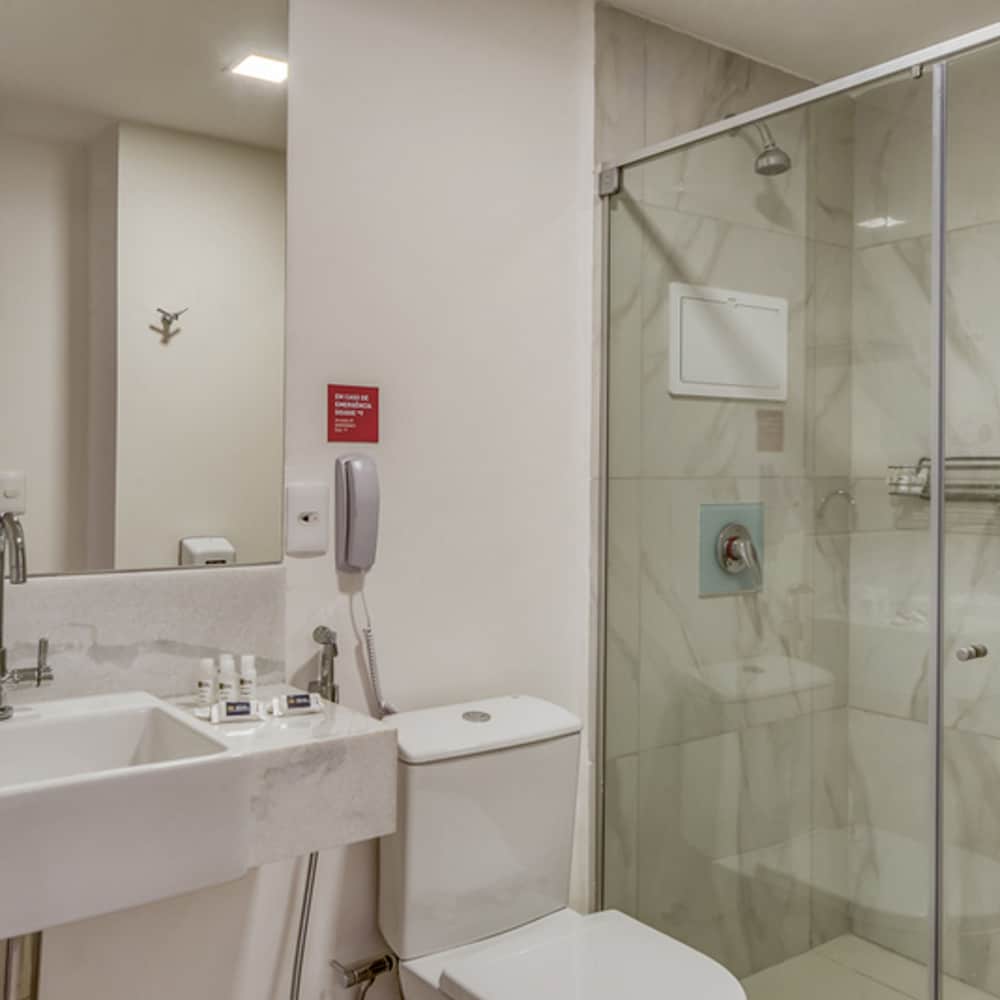 Hotel Brisa Suites 62/64