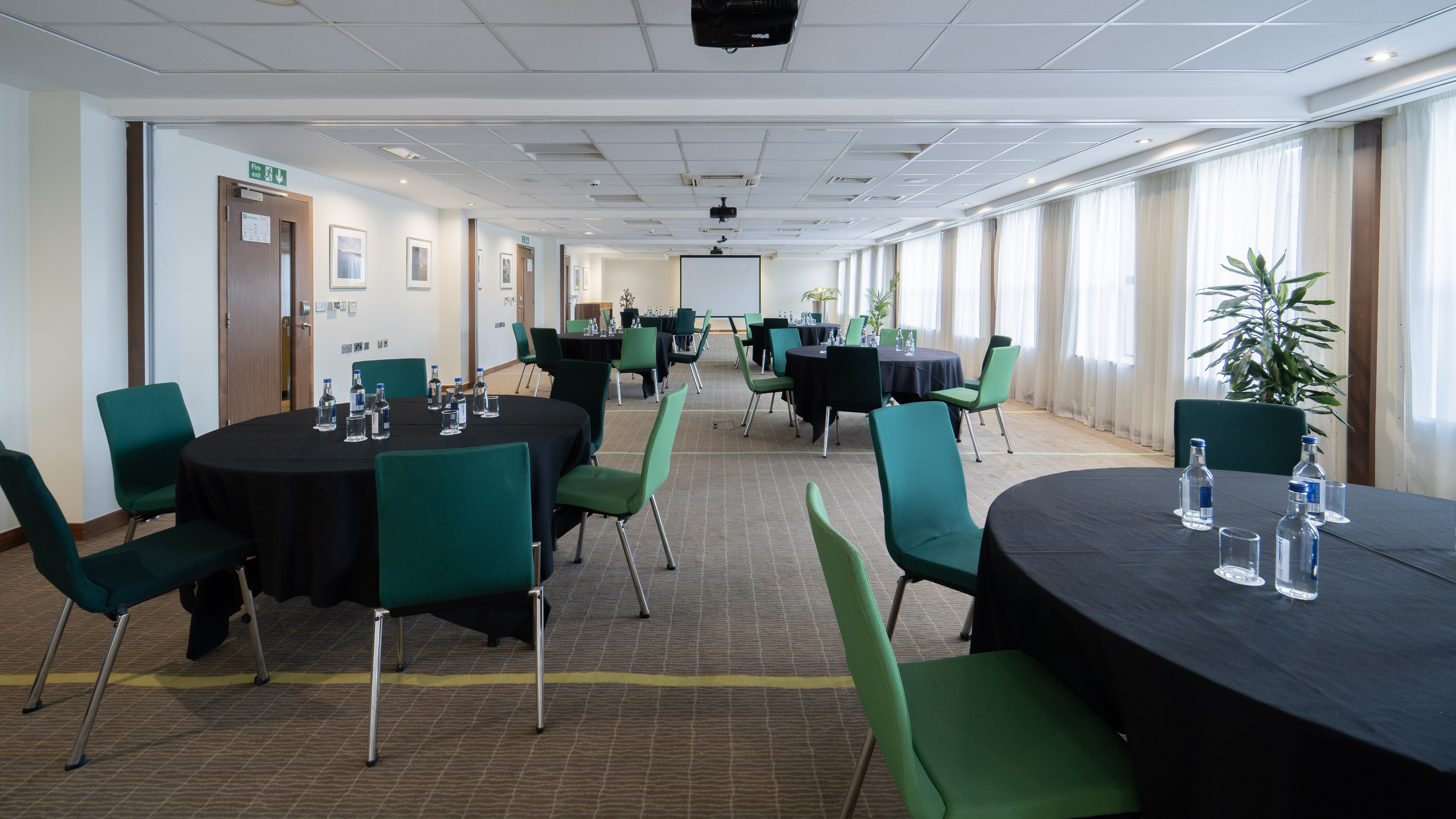 HOLIDAY INN BRISTOL CITY CENTRE 54/55