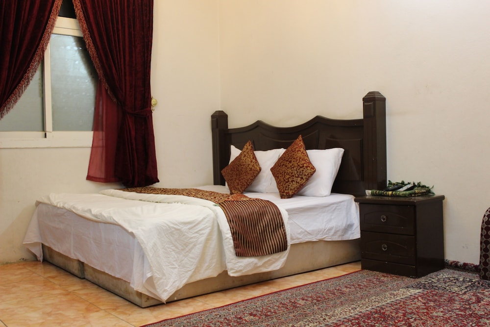 Al Eairy Furnished Apartments - Al Bahah 3 32/52