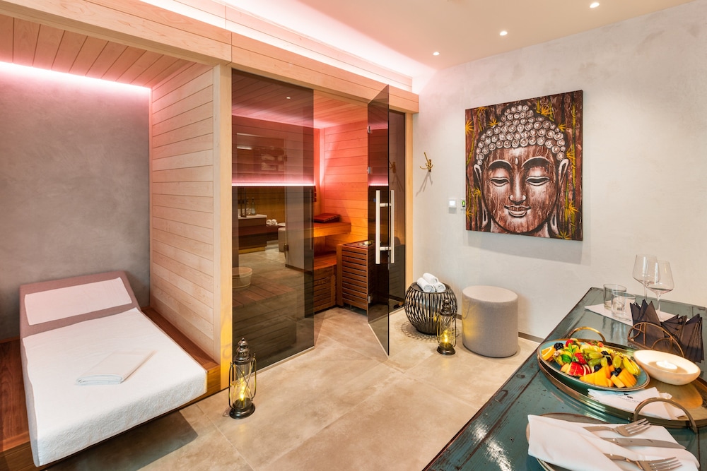 Mosaic House Design Hotel 69/69