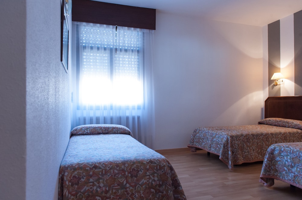HOTEL UNZAGA PLAZA 20/63