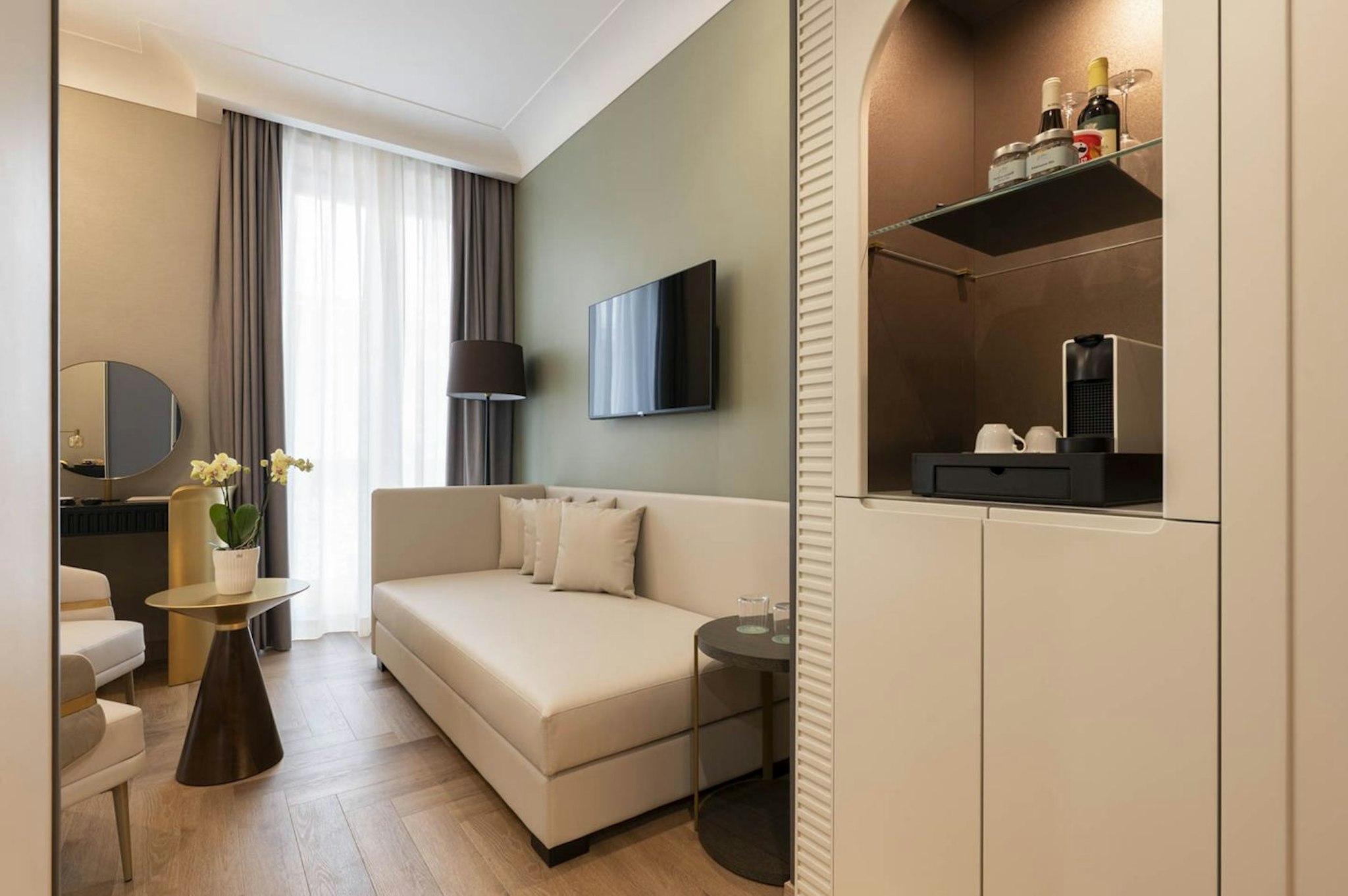 Je Rome Hotel 48/148
