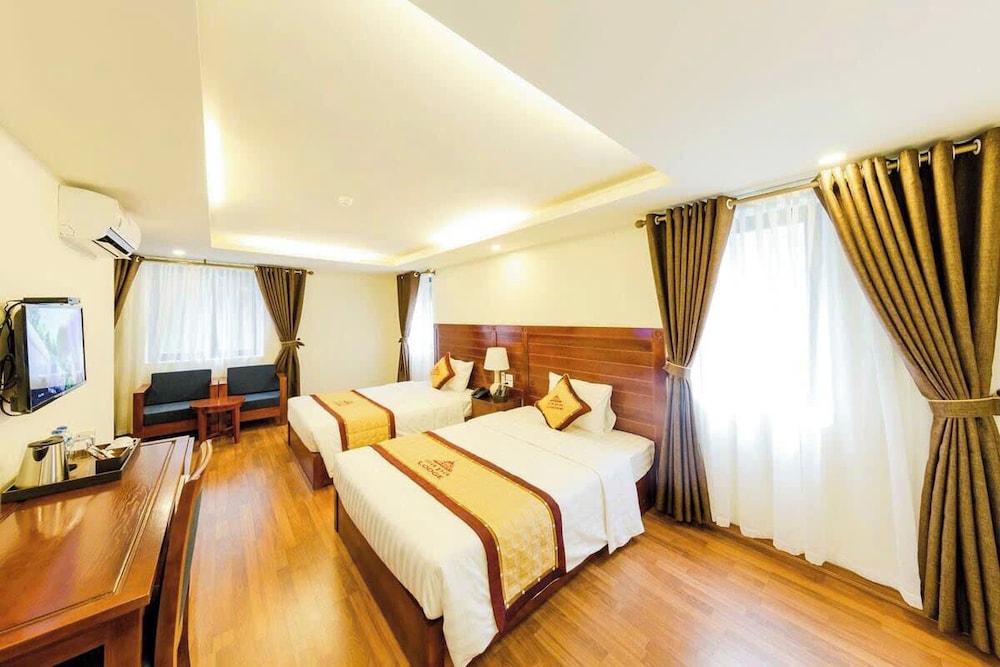 ROOM, TWIN BEDS
