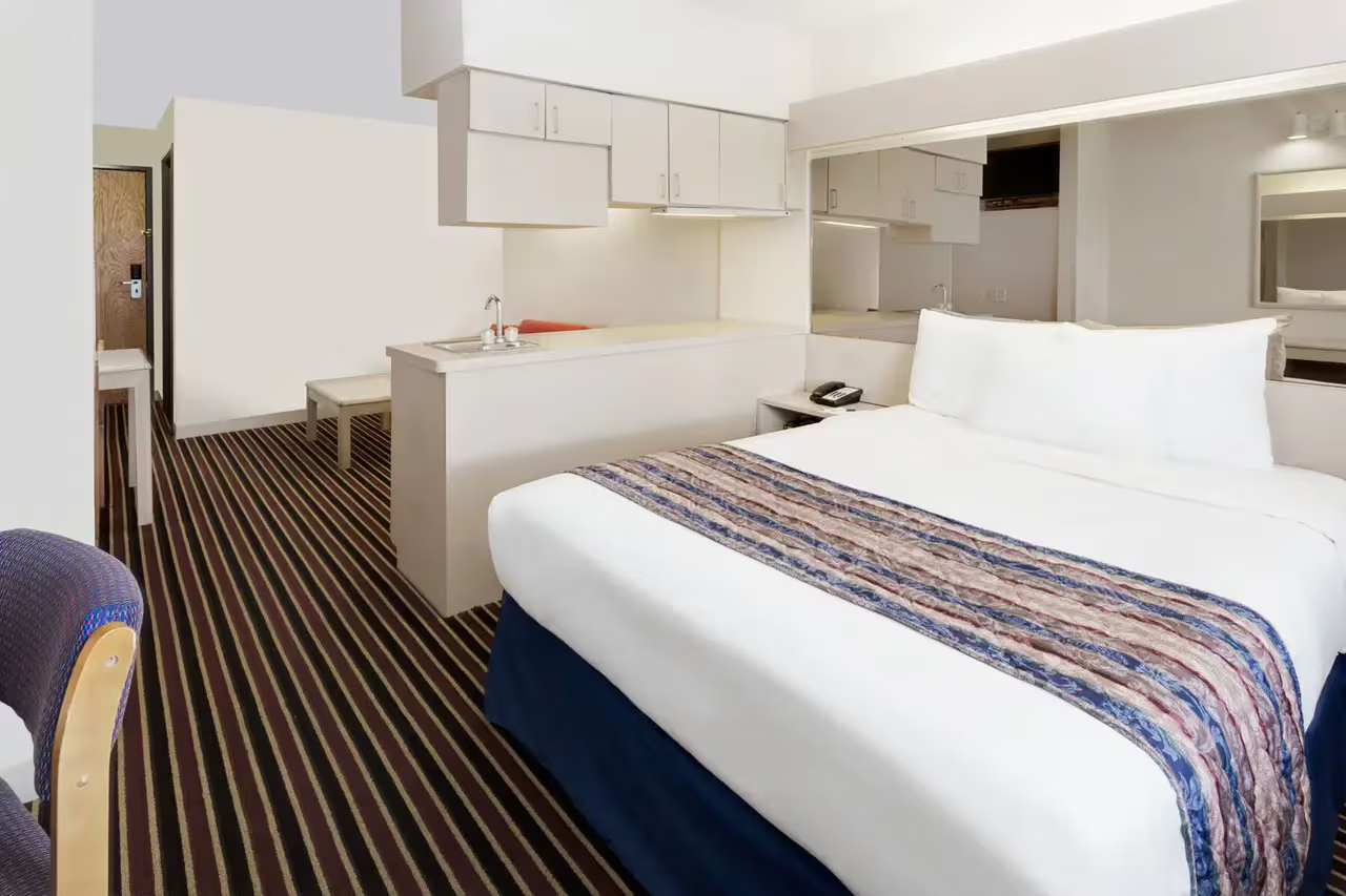 Park Inn by Radisson, Madison East 3/6