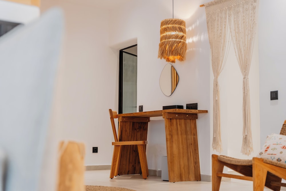 OLIVING MYKONOS LUXURY SUITES 8/50