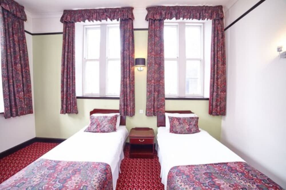 Station Hotel Aberdeen 37/67