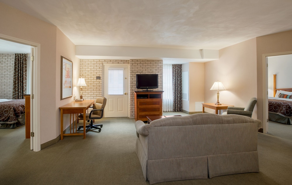 Staybridge Suites San Antonio-Airport 35/56