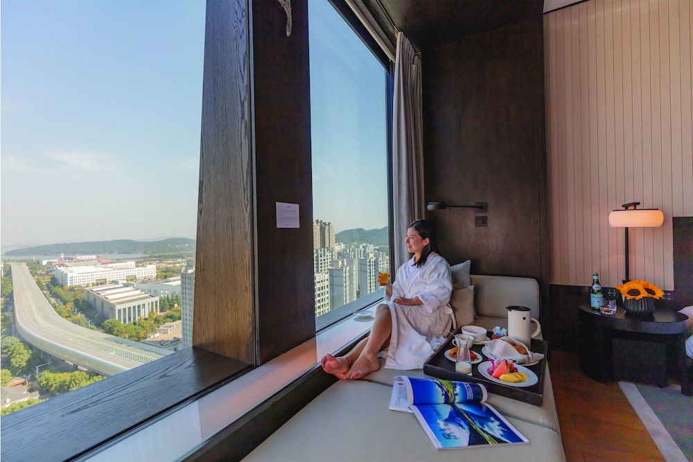 Hyatt Regency Wuhan Optics Valley 31/57