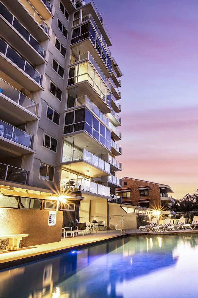 84 The Spit Holiday Apartments 5/81