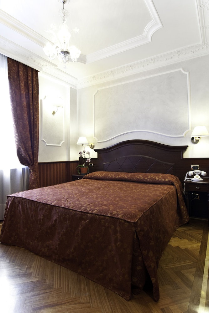 Best Roma Hotel 36/76
