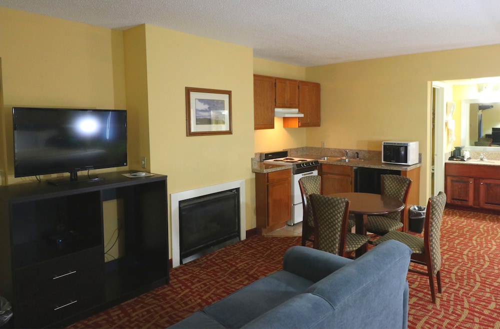 Baymont By Wyndham Sevierville Pigeon Forge 33/41