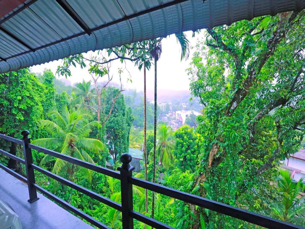 Centauria Hill Resort 30/60