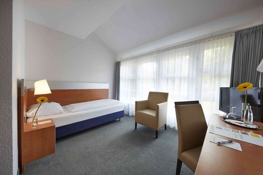 GHOTEL HOTEL & LIVING KIEL 11/73